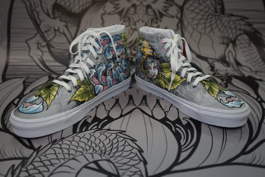 Translation missing: en.Hand Painted Shoes - Jorogumo Chrysanthemum