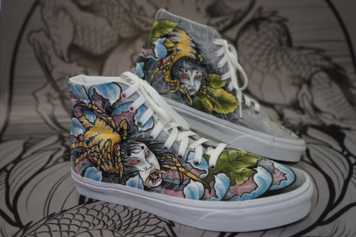 Hand Painted Shoes - Jorogumo Chrysanthemum